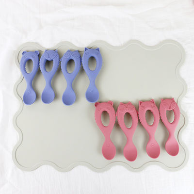 De nieuwe van het de Lepelvoedsel van de Aankomstbaby Lepel van het de Rangsilicone met de Vriendschappelijke Jonge geitjes die van Peutereco Baby de Dierlijke Lepel van het Stijlsilicone voeden