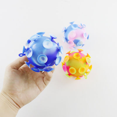De multi Gekleurde Bal van de het Speelgoedzuignap van het Babysilicone voor Kinderenpartij