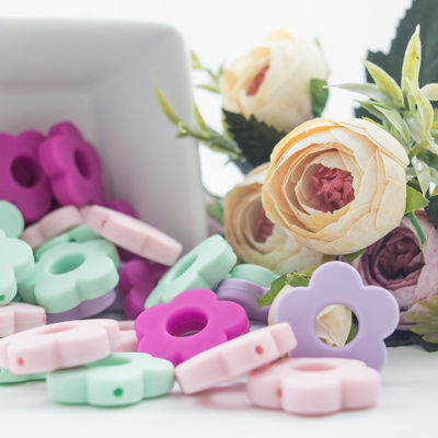Van het het Siliconetandjes krijgen van bloemgaten Parel 4.5cm voor DIY-Fopspeenklem kauwt Halsband