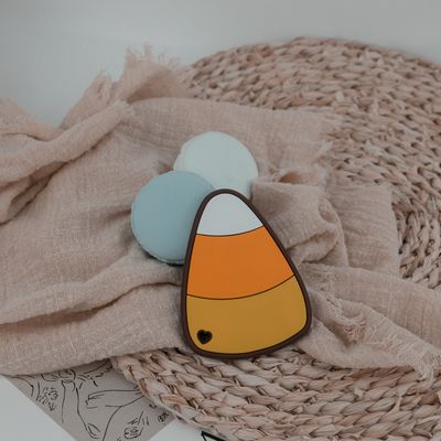 Kleurrijk Halloween-Silicone Teether met de Vorm van het het Suikergoedgraan van de Heksenhoed