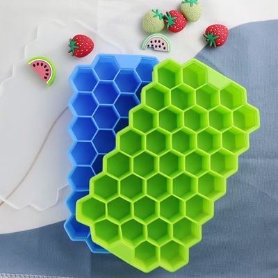 OEM van het Ijsblokjetray with lid honeycomb shape van pvc Vrije Zachte Rubber