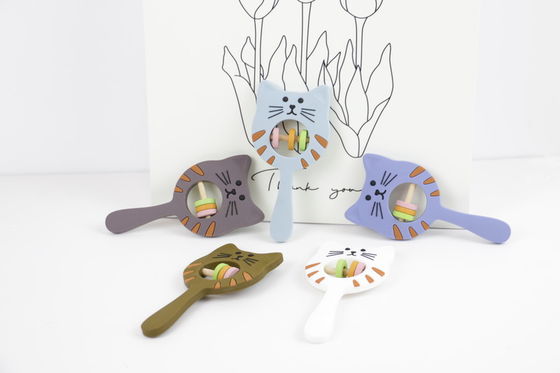 Het Vrije Silicone Teether van BPA voor de rang die van het de Zorgvoedsel van de Tandjes krijgenbaby het speelgoed van de siliconerammelaar kalmeren