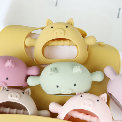 Van de het varkensvorm van douane Divers Vormen van de het handvatgreep Silicone Teether voor Baby met Diverse Ontwerpen