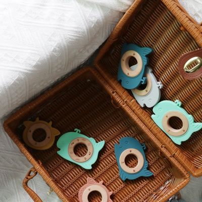 BPA-vrij siliconen baby tandarts met houten ring tandverlichting voor baby's Duurzaam