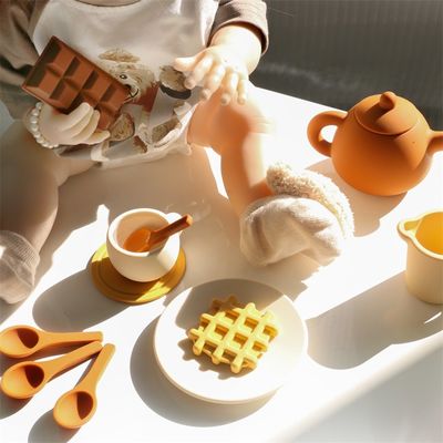 CE-veiligheidsstandaard Baby siliconen speelgoed met siliconen speelgoed met theepot set 17pcs