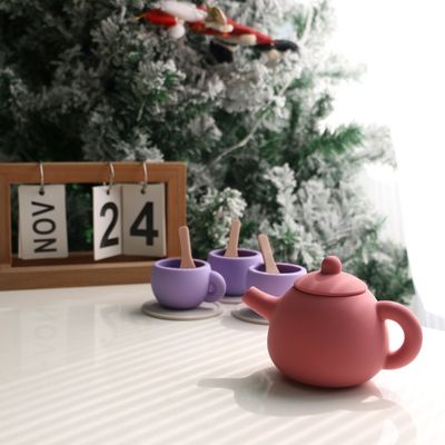 Nieuwste Kinderspeelgoed BPA gratis Food Grade 17pcs Set Silicone Cup Spoon Coast Dessert Teapot Toy Kit